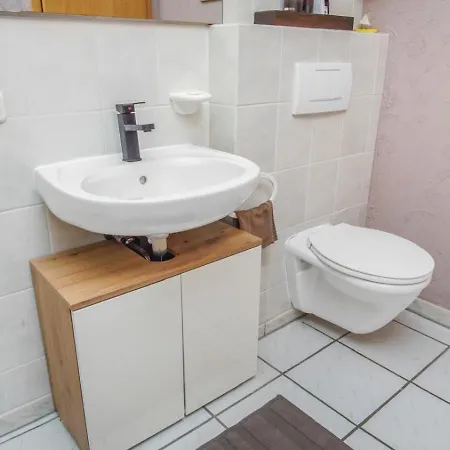 Homestay - Stilvolle Wohnung In Buedingen *